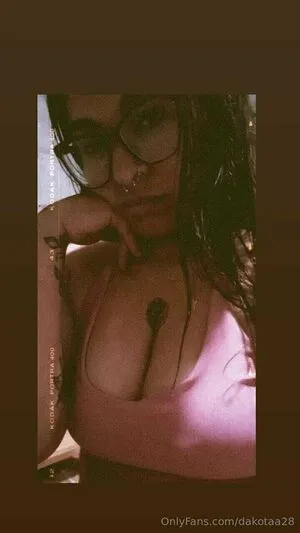 Dakotaa28 OnlyFans Leaked Free Thumbnail Picture - #PyAiiV9ejo