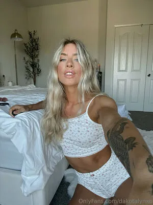 Dakotalynxo OnlyFans Leaked Free Thumbnail Picture - #p8xSgDmDc4