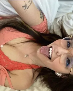 Dallyallyallas OnlyFans Leaked Free Thumbnail Picture - #NPx8Bz6CAk