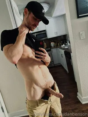 Danbenson OnlyFans Leaked Free Thumbnail Picture - #yayrizp2in