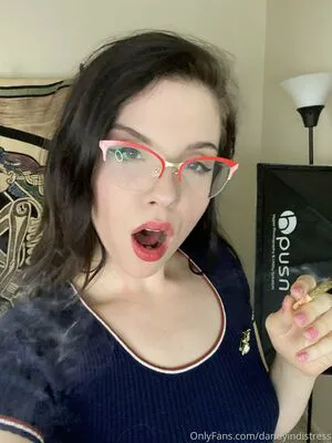 Dandyindistress OnlyFans Leaked Free Thumbnail Picture - #pnUsiRuEFO