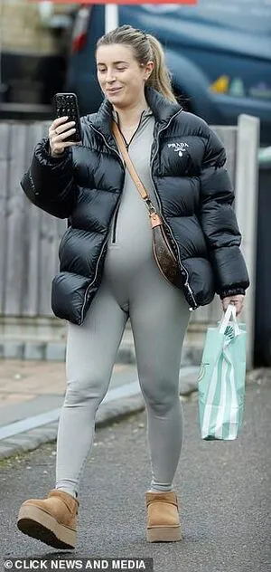 Dani Dyer OnlyFans Leaked Free Thumbnail Picture - #OzAmM5h9SY