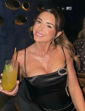 Dani Dyer OnlyFans Leaked Free Thumbnail Picture - #mB0JIVac72