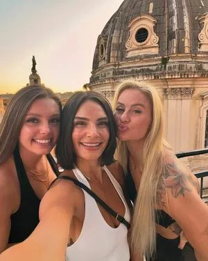 Dani Speegle Dellespeegle OnlyFans Leaked Free Thumbnail Picture - #9lbryZFgAj