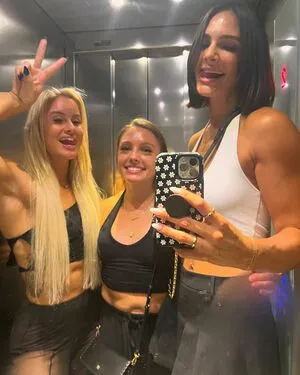 Dani Speegle Dellespeegle OnlyFans Leaked Free Thumbnail Picture - #b6Ep6YE1nq