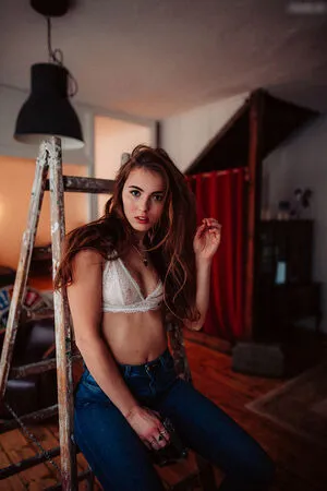 Dania Kr OnlyFans Leaked Free Thumbnail Picture - #BdiSWjpGgh