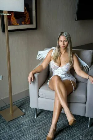 Danielaoficial18 OnlyFans Leaked Free Thumbnail Picture - #bO0uqb3405