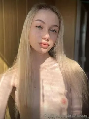 Daniellaroses OnlyFans Leaked Free Thumbnail Picture - #KrTR9mPiYA