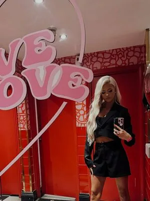 Danielle Harold OnlyFans Leaked Free Thumbnail Picture - #tyN52YwyAf