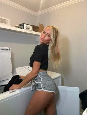 Danielle Moinet OnlyFans Leaked Free Thumbnail Picture - #LlyGT3b1RQ