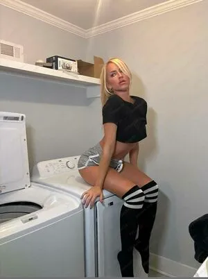 Danielle Moinet OnlyFans Leaked Free Thumbnail Picture - #aVQQcKmoO1