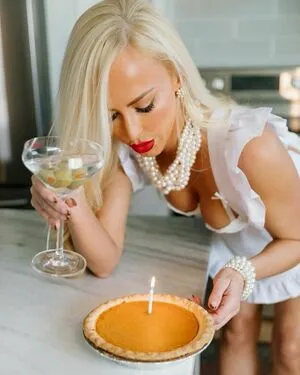 Danielle Moinet OnlyFans Leaked Free Thumbnail Picture - #yHpu5xYnqo