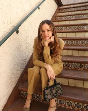 Danielle Panabaker OnlyFans Leaked Free Thumbnail Picture - #KJTgI8Hc30