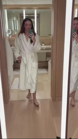 Danielle Panabaker OnlyFans Leaked Free Thumbnail Picture - #PBGLxCdInd