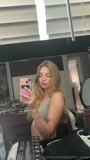 Daniellee Rosee OnlyFans Leaked Free Thumbnail Picture - #fhOI3EinJY