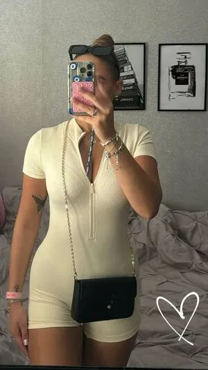 Danielleelou OnlyFans Leaked Free Thumbnail Picture - #3In3cB6eHJ