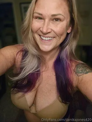 Danikajones420 OnlyFans Leaked Free Thumbnail Picture - #4N9Mfh1P7Z