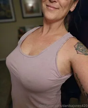 Danikajones420 OnlyFans Leaked Free Thumbnail Picture - #MdPwDXUDli