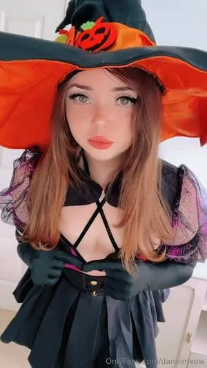 Danni Meow OnlyFans Leaked Free Thumbnail Picture - #AXCXay9jYH