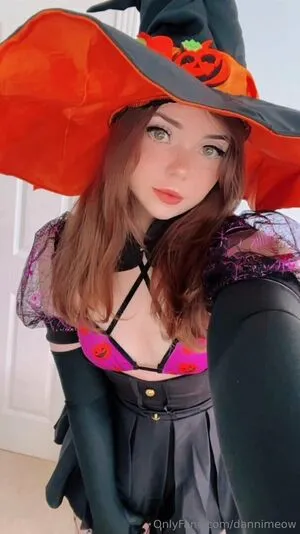 Danni Meow OnlyFans Leaked Free Thumbnail Picture - #s3lc4J7uGM