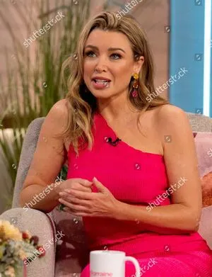 Danni Minogue OnlyFans Leaked Free Thumbnail Picture - #1sToxQngBe