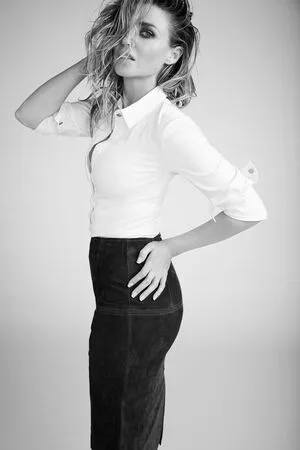 Danni Minogue OnlyFans Leaked Free Thumbnail Picture - #2GxZmRMwaV