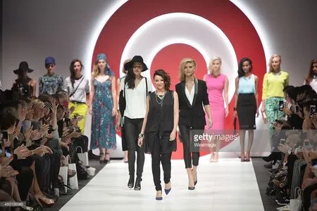 Danni Minogue OnlyFans Leaked Free Thumbnail Picture - #JoKT4tkSU0