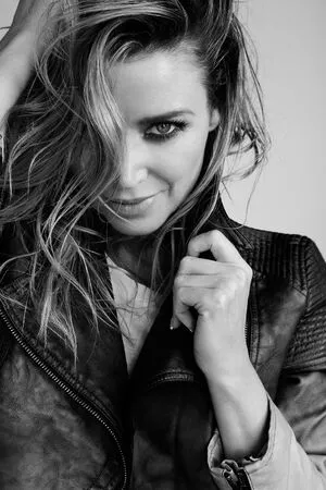 Danni Minogue OnlyFans Leaked Free Thumbnail Picture - #NFiCHHCjcq