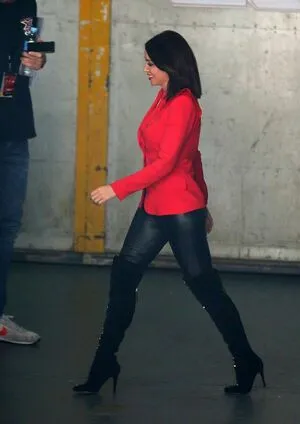 Danni Minogue OnlyFans Leaked Free Thumbnail Picture - #cH223jHl1S