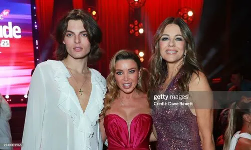 Danni Minogue OnlyFans Leaked Free Thumbnail Picture - #q4KVjh8kX4