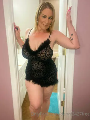 Danni2427free OnlyFans Leaked Free Thumbnail Picture - #opObBTMdJz