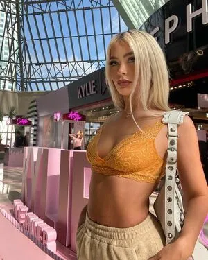 Dapariz OnlyFans Leaked Free Thumbnail Picture - #80RTmXjxce