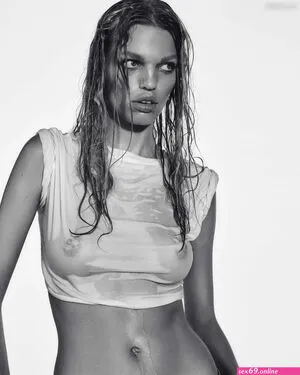 Daphne Groeneveld OnlyFans Leaked Free Thumbnail Picture - #0mnq0FyCyw