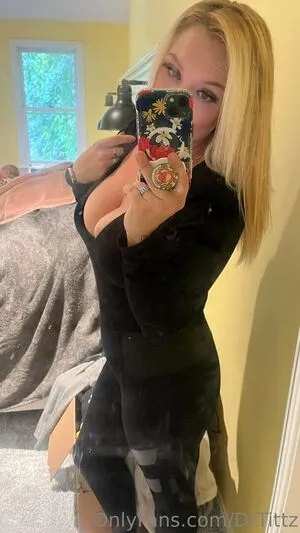 Daphnedangereux OnlyFans Leaked Free Thumbnail Picture - #wHE1N17rim