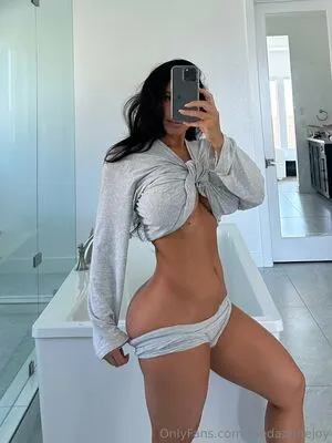 Daphnejoy OnlyFans Leaked Free Thumbnail Picture - #DJZ0rALJBA