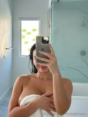 Daphnejoy OnlyFans Leaked Free Thumbnail Picture - #tCGK631F31