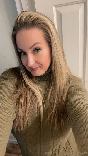 Daphnewest OnlyFans Leaked Free Thumbnail Picture - #ei8KJtThpc