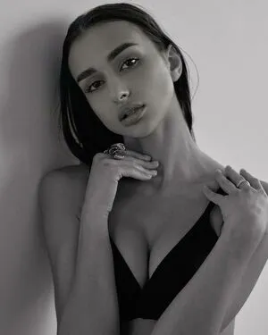 Dari Vladymyrova OnlyFans Leaked Free Thumbnail Picture - #1ydWOAtENB
