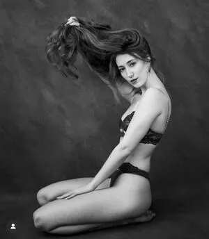 Daria Sells OnlyFans Leaked Free Thumbnail Picture - #PREGwtY2qX