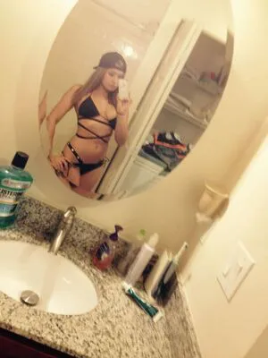 Daria Thibault OnlyFans Leaked Free Thumbnail Picture - #ElG2gGD32w