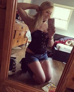 Daria Thibault OnlyFans Leaked Free Thumbnail Picture - #z4KN9W7ZuK