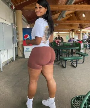 Darla Shuttlesworth OnlyFans Leaked Free Thumbnail Picture - #vGFsNF358k