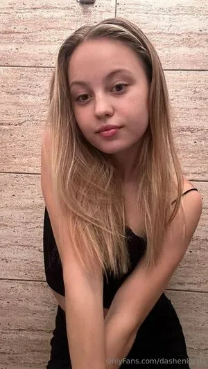 Dashenka18 OnlyFans Leaked Free Thumbnail Picture - #r1XR4cW2v2