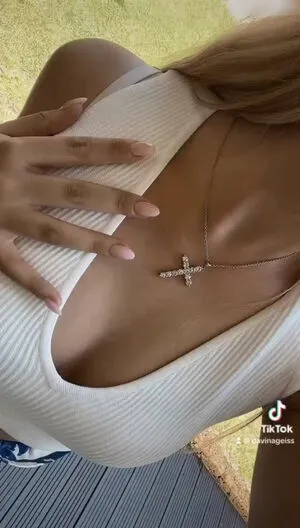 Davina Geiss OnlyFans Leaked Free Thumbnail Picture - #8TFDq8jTEw