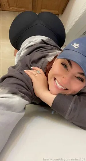 Daydreaming252 OnlyFans Leaked Free Thumbnail Picture - #E5qlbg6zmh