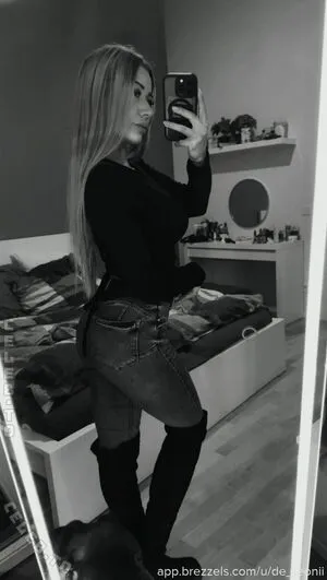 De Leonii OnlyFans Leaked Free Thumbnail Picture - #PlOVBWle62