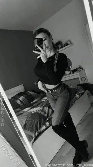 De Leonii OnlyFans Leaked Free Thumbnail Picture - #YPdn9GiaiY