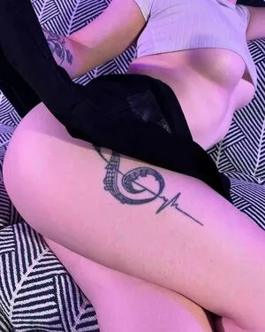 Dealing Peaches OnlyFans Leaked Free Thumbnail Picture - #inrFHs13B0