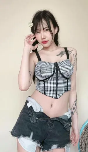 Deardearrrii OnlyFans Leaked Free Thumbnail Picture - #4rdPLm9n4l