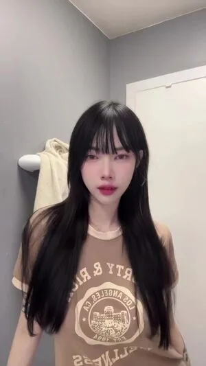 Deardearrrii OnlyFans Leaked Free Thumbnail Picture - #skAEh41Ex3